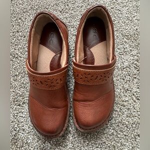 b.o.c. Women's Brown Mules with Cutout Design